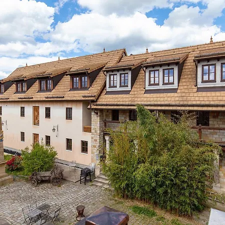 Turmzimmer Für 4 Pers Auf 50 M² * Wachau