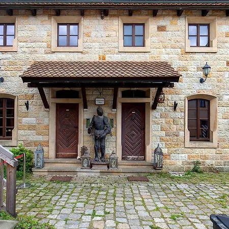 Turmzimmer Für 4 Pers Auf 50 M² Wachau